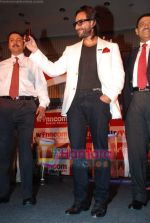 Saif Ali Khan launches Wyncom mobile in Trident on 20th May 2010 (44).JPG